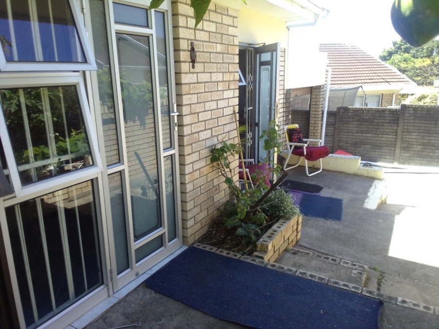 2 Bedroom Property for Sale in Beacon Bay Eastern Cape